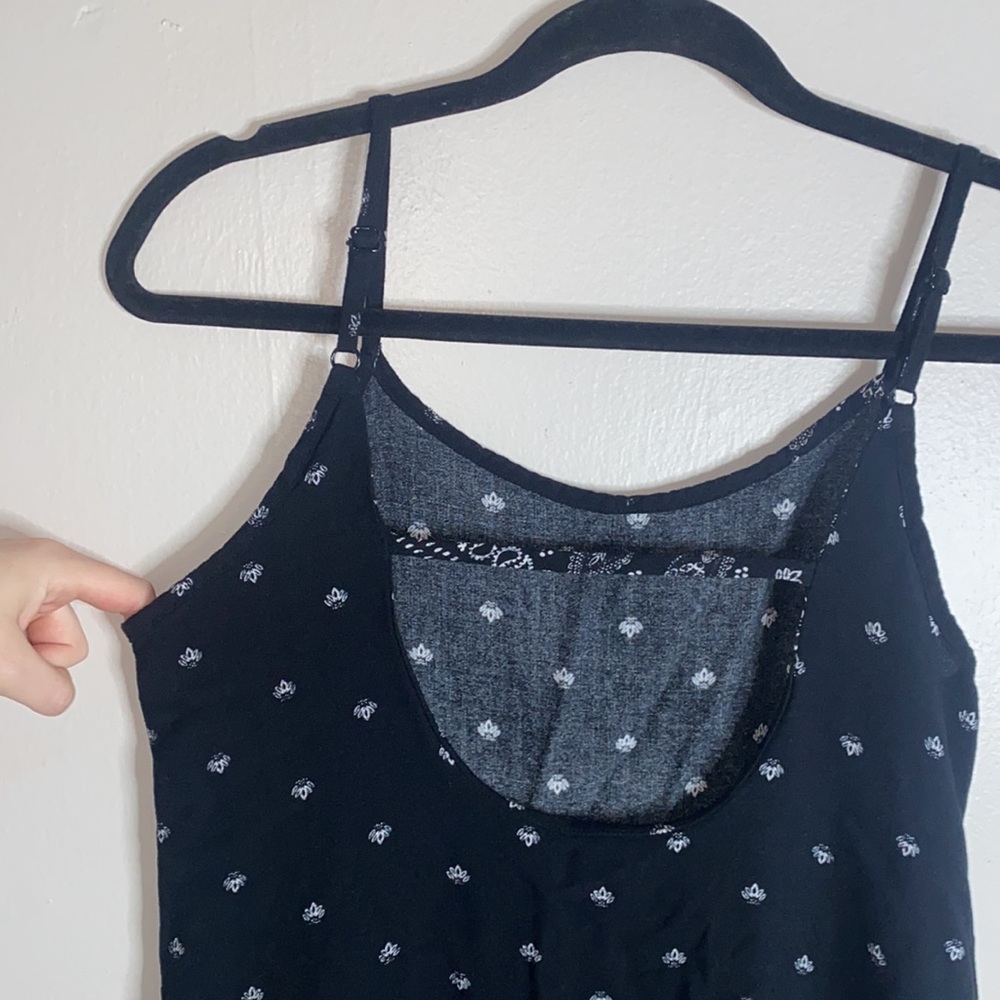 🪼Adorable black flowy dress with white pattern detail at bottom! - Picture 8 of 8